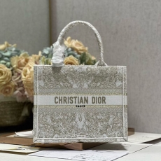 Christian Dior Shopping Bags